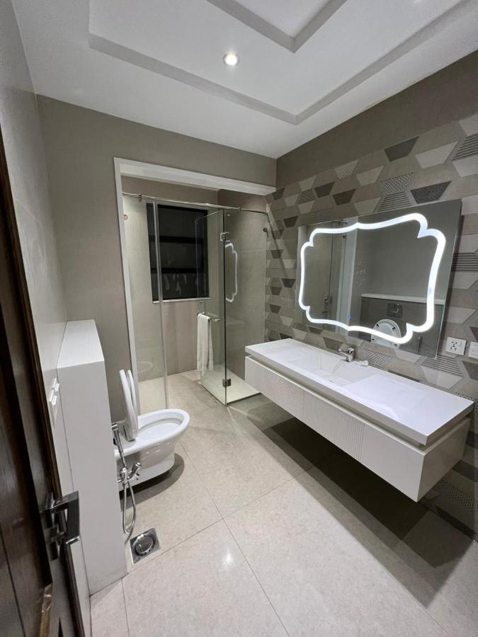 Palm Tree Hotel Lahore Bagian luar foto